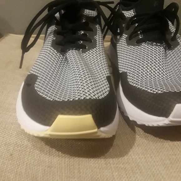 Puma Soft Foam Shoes - Picture 2 of 5